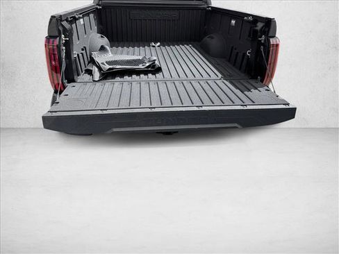 Used 2023 Toyota Tundra Platinum w/ Advanced Package AWD/4WD image 8