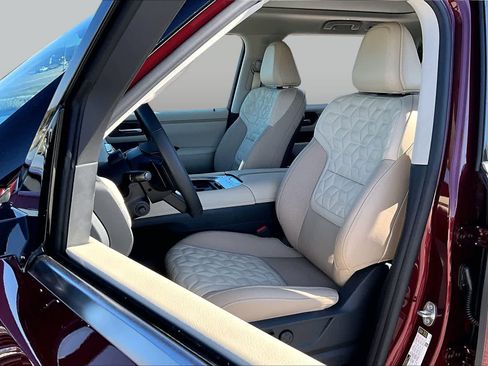 New 2026 Nissan Armada Platinum RWD image 9