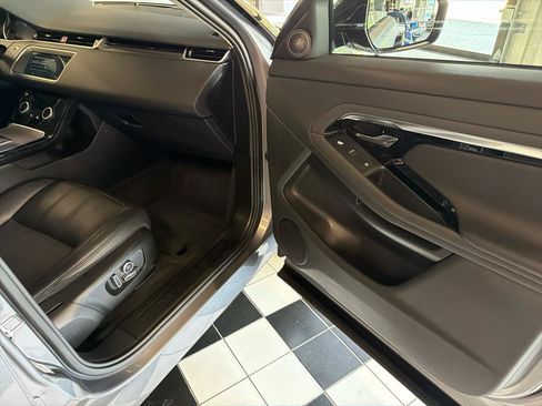 Used 2021 Land Rover Range Rover Evoque S AWD/4WD image 23