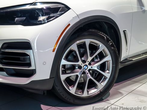 Used 2022 BMW X5 xDrive40i w/ Premium Package AWD/4WD image 5