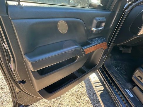 Used 2018 Chevrolet Silverado 3500 High Country w/ Duramax Plus Package image 14