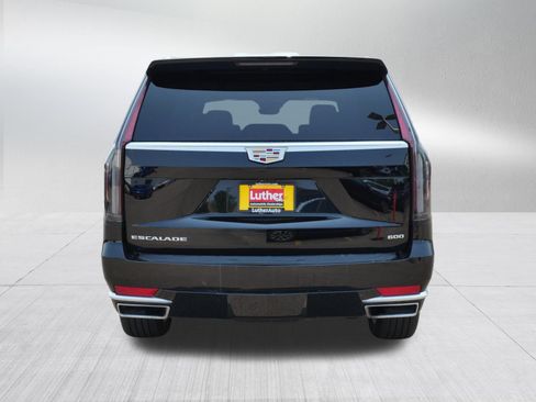 Used 2024 Cadillac Escalade Premium Luxury AWD/4WD image 6