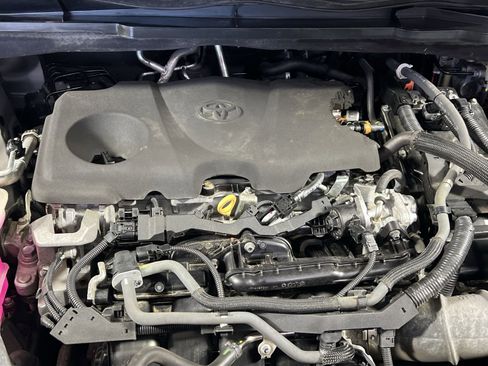 Used 2023 Toyota Sienna LE image 30