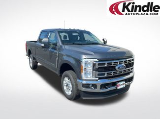New 2026 Ford F250 XLT w/ F-250 >10K GVWR Package AWD/4WD 360° Tour
