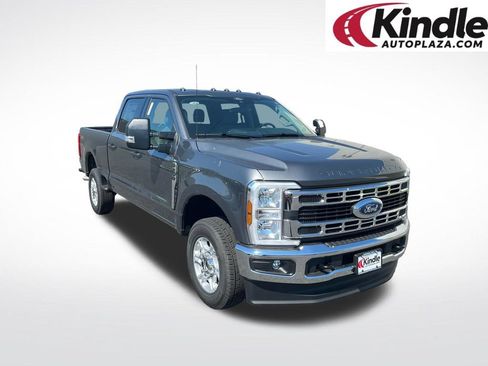 New 2026 Ford F250 XLT w/ F-250 >10K GVWR Package AWD/4WD image 1