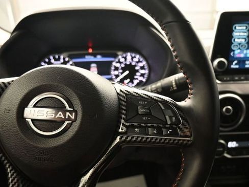 Used 2025 Nissan Sentra SR FWD image 15