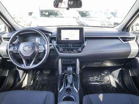 Used 2024 Toyota Corolla Cross AWD Hybrid w/ Moonroof Package image 12