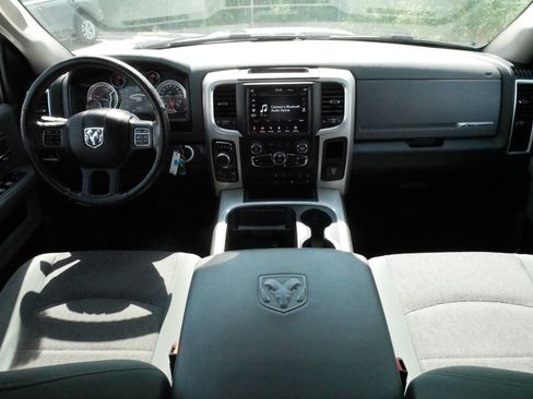 Used 2018 RAM 1500 Big Horn AWD/4WD image 11