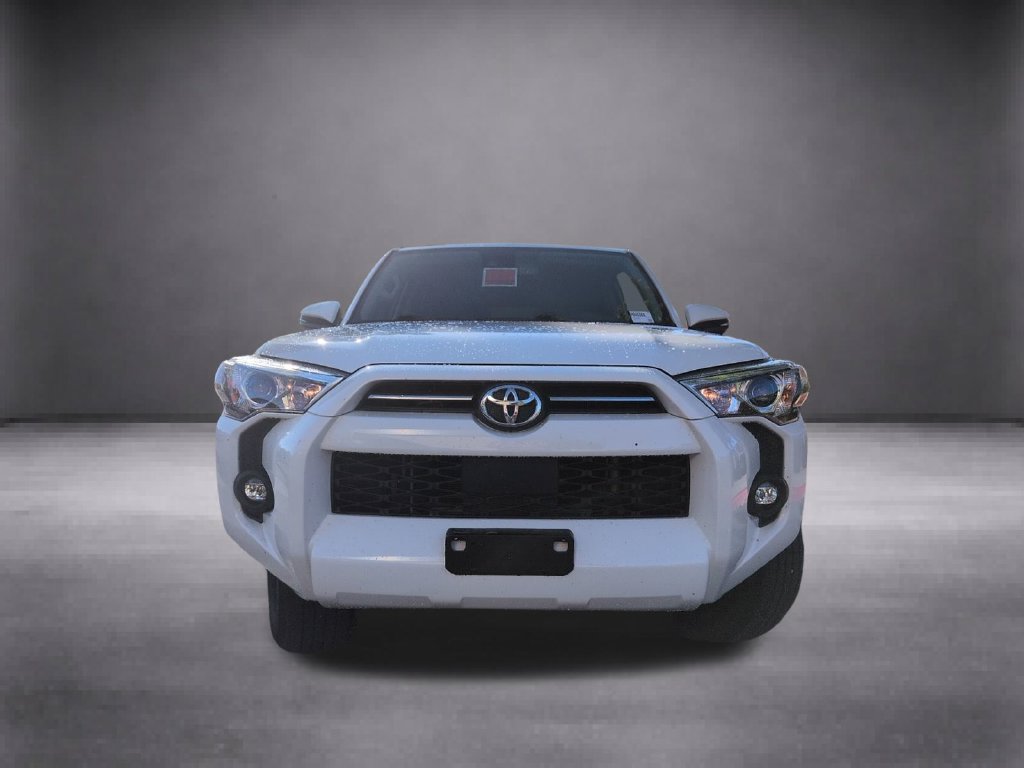 Used 2022 Toyota 4Runner SR5 Premium w/ Moonroof Package AWD/4WD image 3