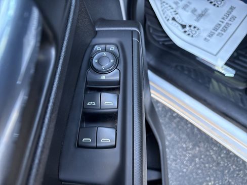 Used 2022 Chevrolet Silverado 1500 Custom Trail Boss w/ Safety Confidence Package image 19