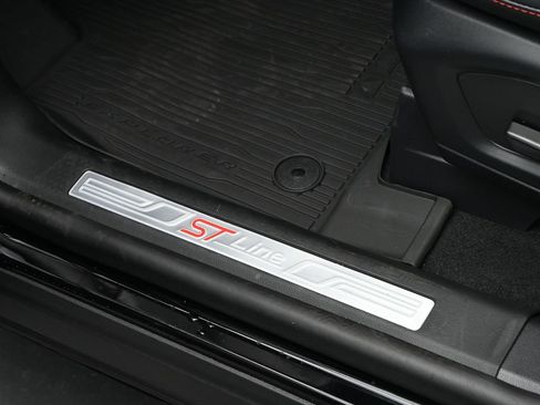 New 2026 Ford Explorer ST-Line w/ ST-Line Street Pack image 15