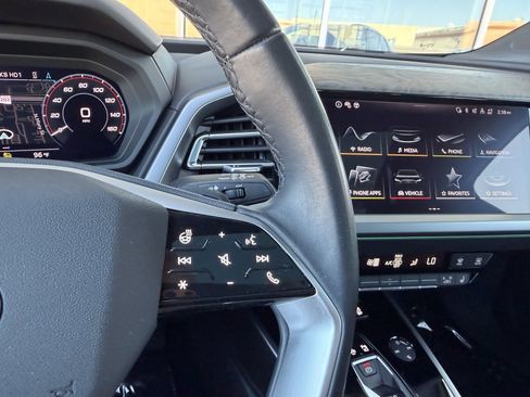 Used 2024 Audi Q4 e-tron Premium Plus w/ Premium Plus AWD/4WD image 32