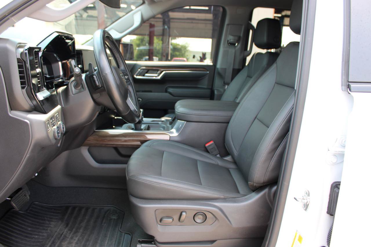 Used 2025 Chevrolet Silverado 1500 RST w/ Convenience Package II AWD/4WD image 15