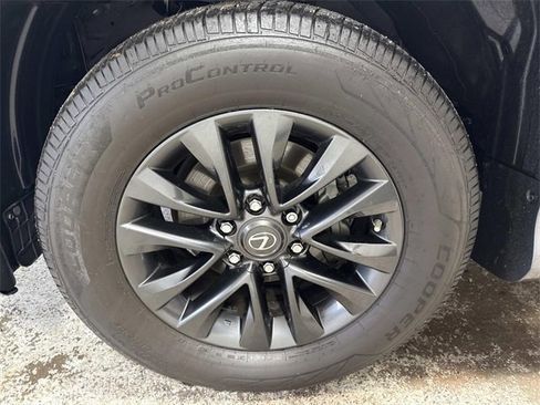 Used 2021 Lexus GX 460 Premium w/ Premium Package image 24