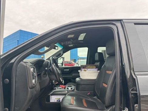 Used 2022 GMC Sierra 2500 AT4 w/ AT4 Preferred Package AWD/4WD image 3