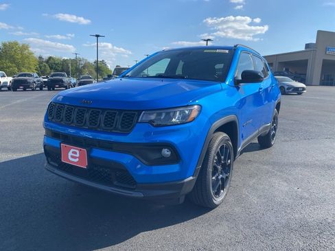 New 2026 Jeep Compass Latitude AWD/4WD image 3
