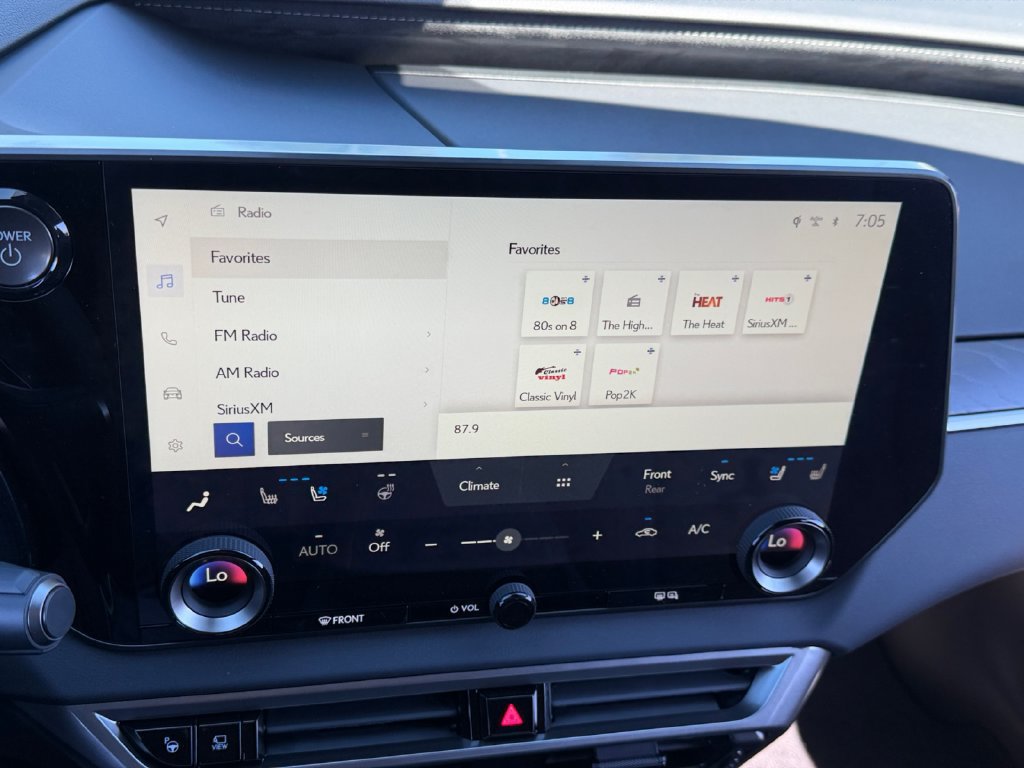 New 2026 Lexus RX 350h AWD/4WD image 17