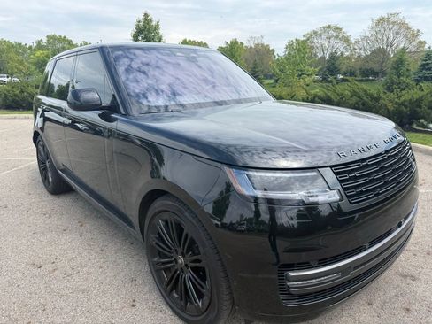 Used 2023 Land Rover Range Rover SE AWD/4WD image 3