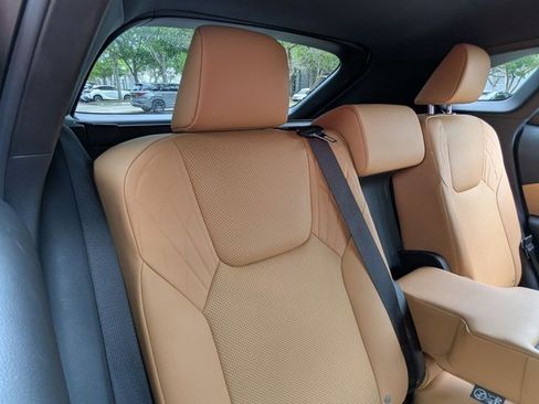 Used 2025 Lexus RX 350 Premium image 20