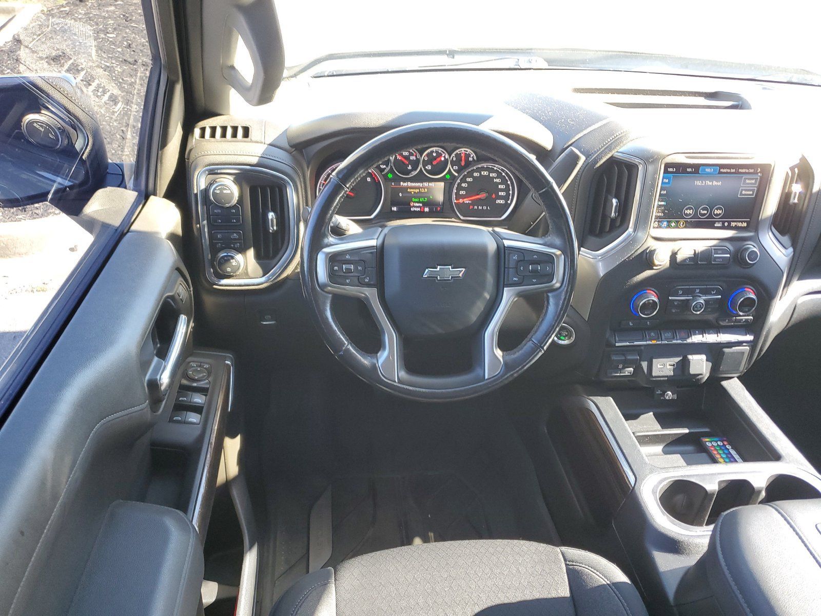 Used 2021 Chevrolet Silverado 1500 RST w/ Z71 Off-Road Package AWD/4WD image 9