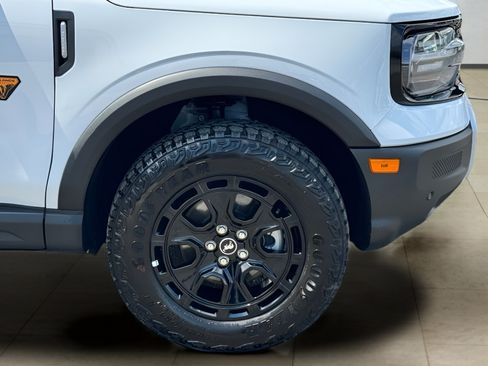 Used 2025 Ford Bronco Sport Badlands w/ Sasquatch Badlands Package AWD/4WD image 38