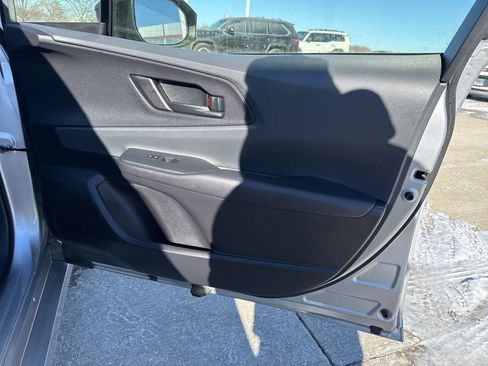 Used 2024 Toyota Prius LE AWD/4WD image 19