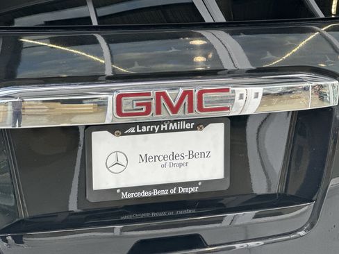 Used 2015 GMC Yukon XL Denali w/ Premium Package image 31