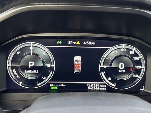 Used 2025 Mitsubishi Outlander SEL image 29