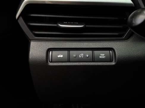 Used 2025 Nissan Altima 2.5 SV FWD image 22