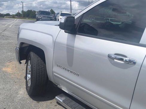 Used 2018 Chevrolet Silverado 1500 LT w/ All Star Edition image 9