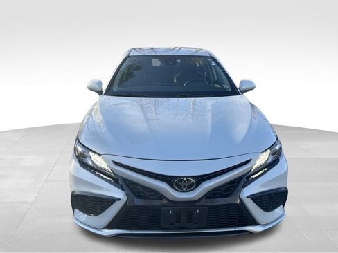 Used 2023 Toyota Camry XSE image 12