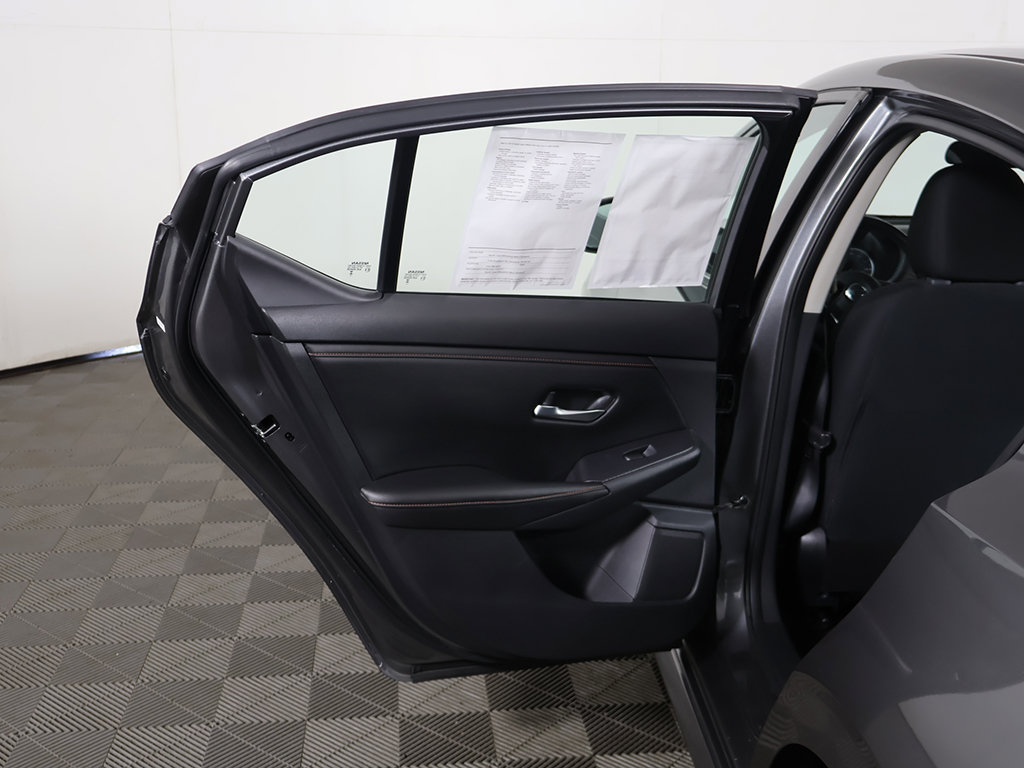 Used 2023 Nissan Sentra SR FWD image 18