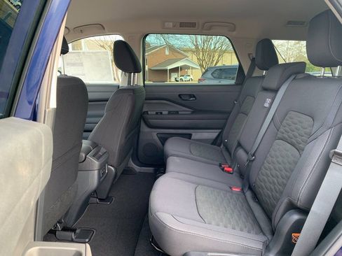 New 2026 Nissan Pathfinder SV image 21