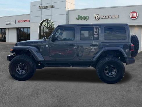 Used 2019 Jeep Wrangler Unlimited Sahara w/ Quick Order Package 24M Moab AWD/4WD image 4