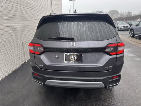 Used 2023 Honda Pilot Elite image 3