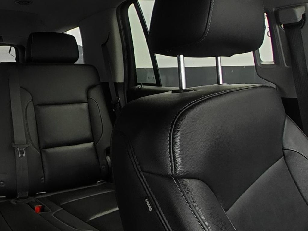 Used 2018 Chevrolet Tahoe LT RWD image 11