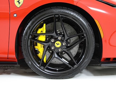 Certified 2022 Ferrari F8 Tributo RWD image 30