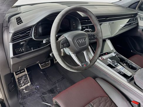 New 2026 Audi RS Q8 performance image 9