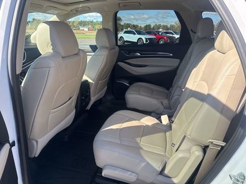 Used 2021 Buick Enclave Essence w/ Sound and Sites Package image 20