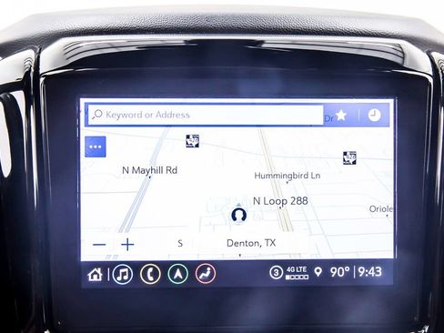 Used 2022 Chevrolet Traverse RS FWD image 16
