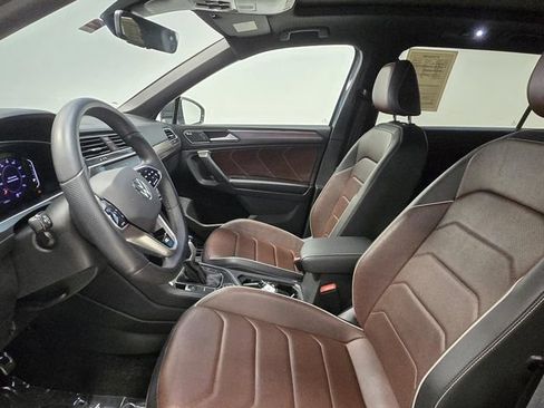 Used 2024 Volkswagen Tiguan SEL R-Line AWD/4WD image 17