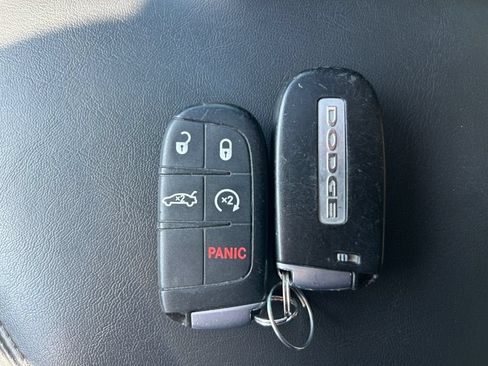 Used 2015 Dodge Challenger SXT Plus w/ Driver Convenience Group RWD image 31