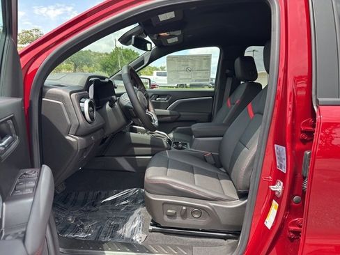 Certified 2025 Chevrolet Colorado Z71 w/ Z71 Convenience Package 2 image 11