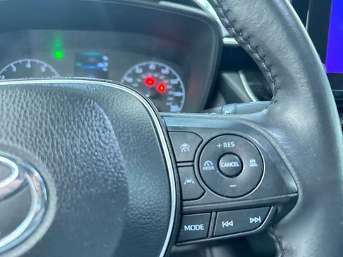 Used 2023 Toyota Corolla SE w/ SE Premium Package image 21