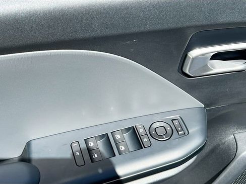 New 2026 Kia K4 LXS image 17