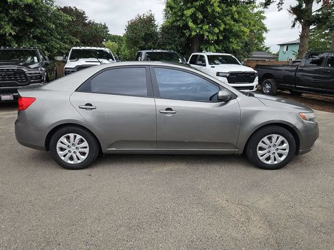 Used 2012 Kia Forte EX FWD image 8