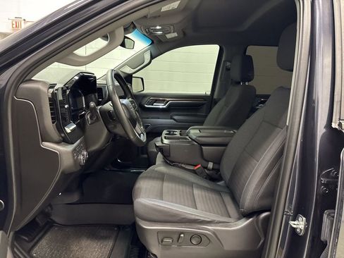 Used 2024 Chevrolet Silverado 1500 RST image 16