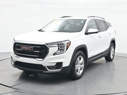 Used 2023 GMC Terrain SLE w/ Driver Convenience Package image 1