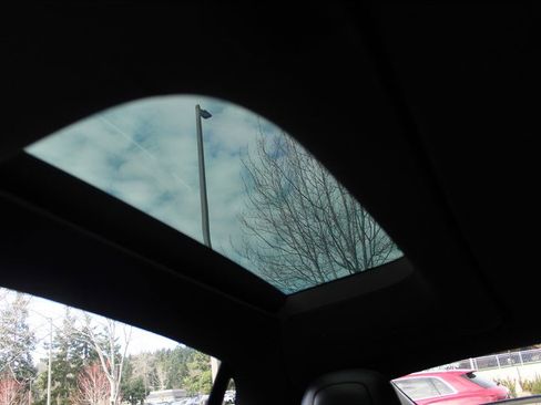 Used 2016 Tesla Model X 90D image 38