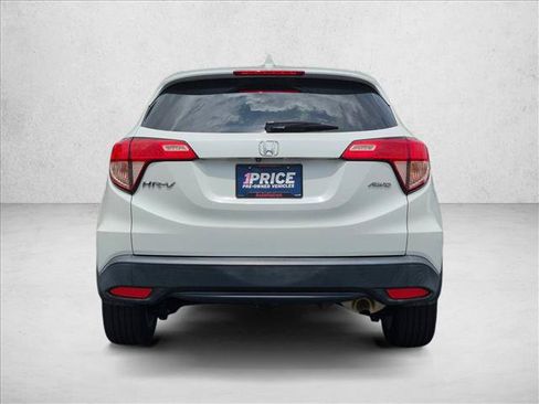 Used 2017 Honda HR-V EX image 6